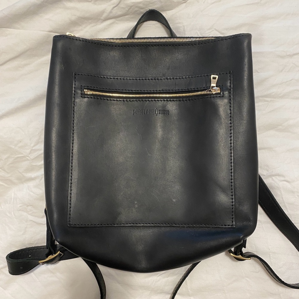 Portland Leather Co Tote Backpack in Black